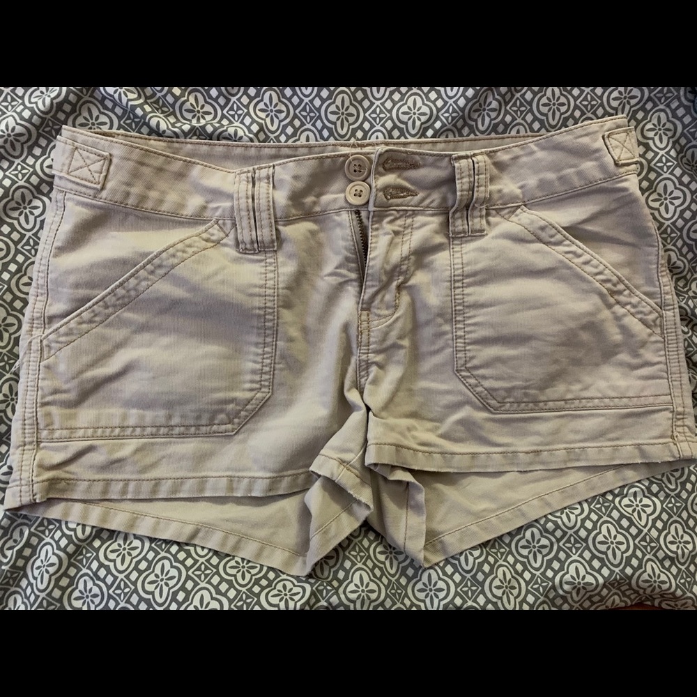 Khakis shorts